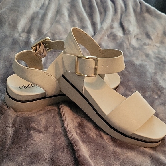 Life Stride Shoes - Life Stride Soft System. Women's Taupe Sandals with Gold Buckle